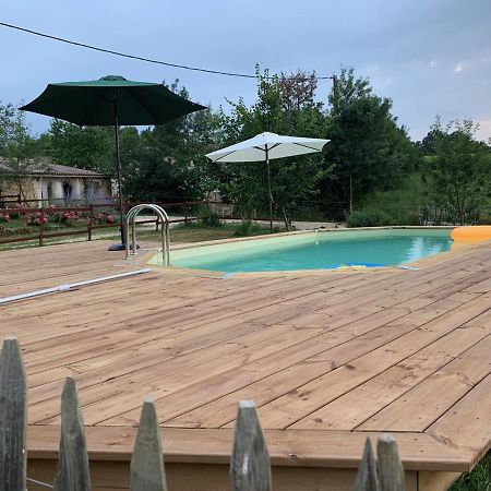 Bed and Breakfast La Grange D'Oustaud Verac Екстер'єр фото