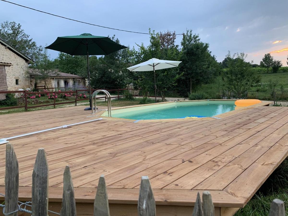 Bed and Breakfast La Grange D'Oustaud Verac Екстер'єр фото