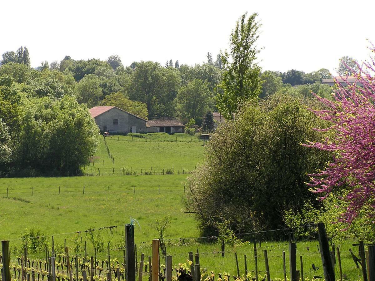 Bed and Breakfast La Grange D'Oustaud Verac Екстер'єр фото