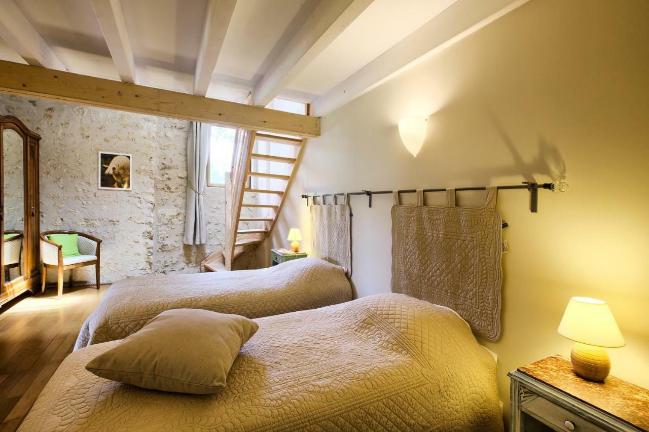 Bed and Breakfast La Grange D'Oustaud Verac Екстер'єр фото